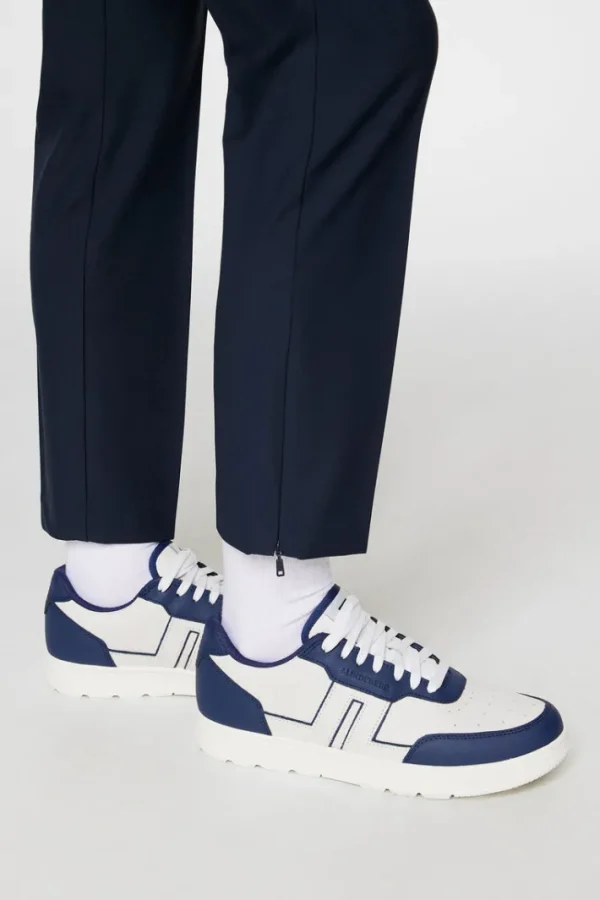 Ace Low-Top Golf Sneaker W