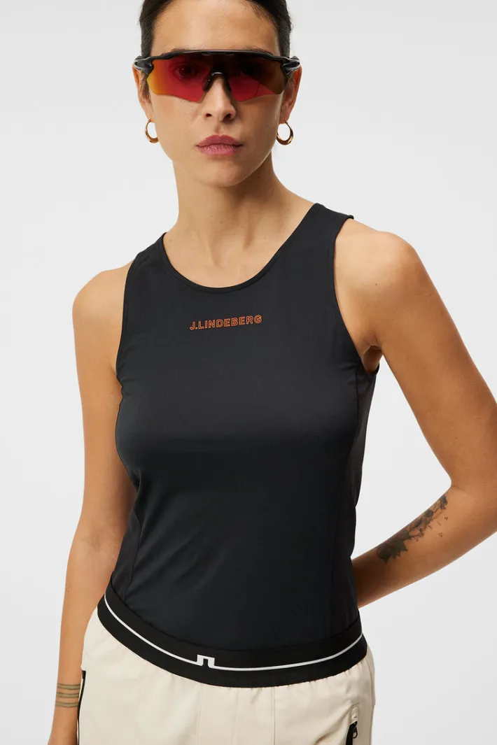 Tanice Top